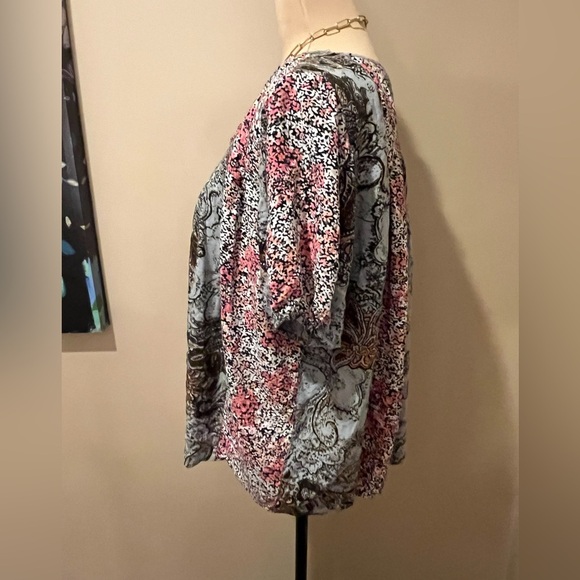 Caffé Marrakesh Floral V-Neck Peasant Blouse, size Medium - Picture 3 of 8